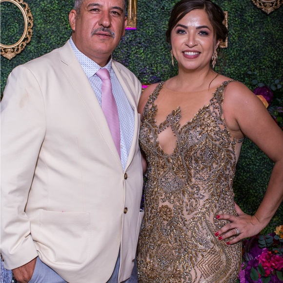 Terani Couture Gown size 8 - Picture 8 of 10